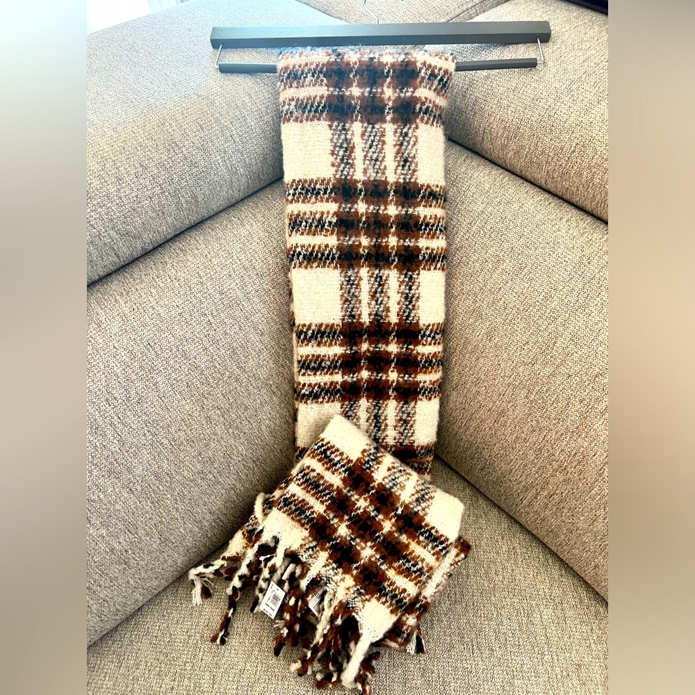 Gap Infinity Scarf